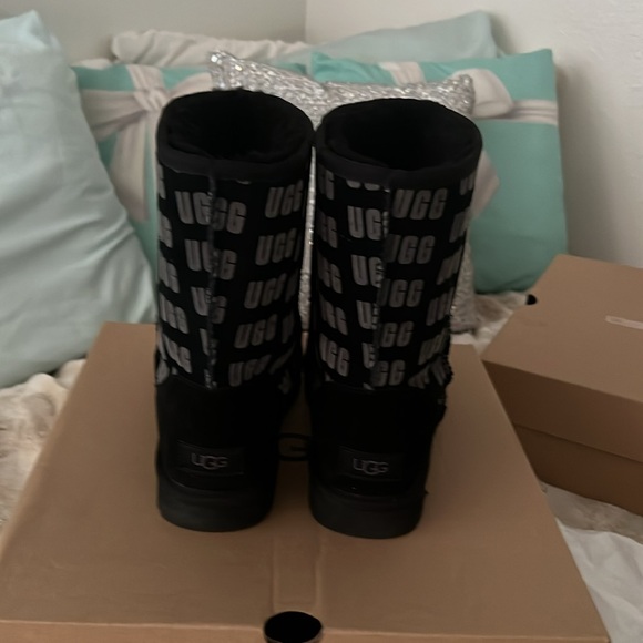 UGG boots - Picture 7 of 8
